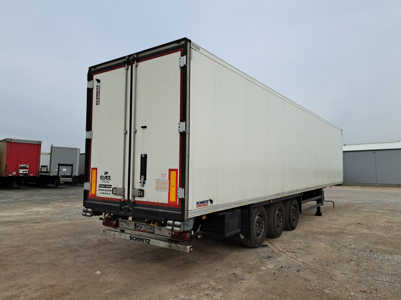 SCHMITZ CARGOBULL SCB*S3B CHŁODNIA - Remolque frigorífico: foto 4 SCHMITZ CARGOBULL SCB*S3B CHŁODNIA - Remolque frigorífico: foto 4