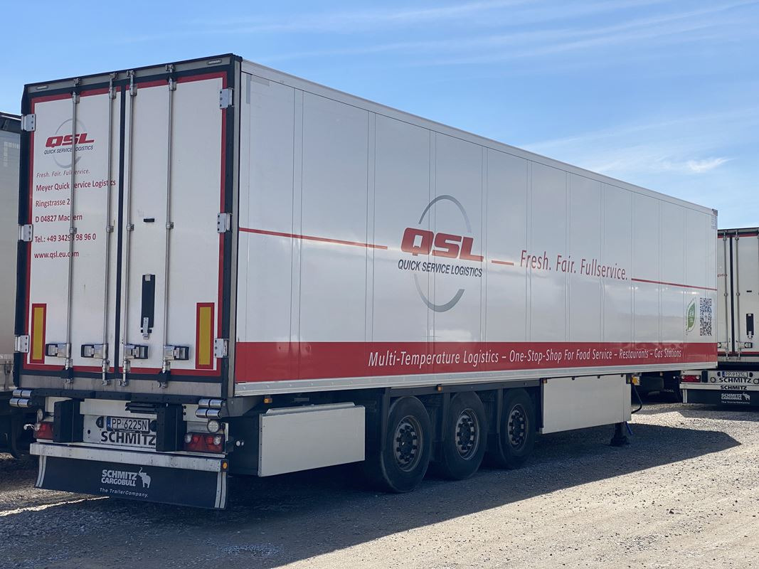 SCHMITZ CARGOBULL SKO 24/L-13. FP COOL V7 CHŁODNIA - Remolque frigorífico: foto 2 SCHMITZ CARGOBULL SKO 24/L-13. FP COOL V7 CHŁODNIA - Remolque frigorífico: foto 2