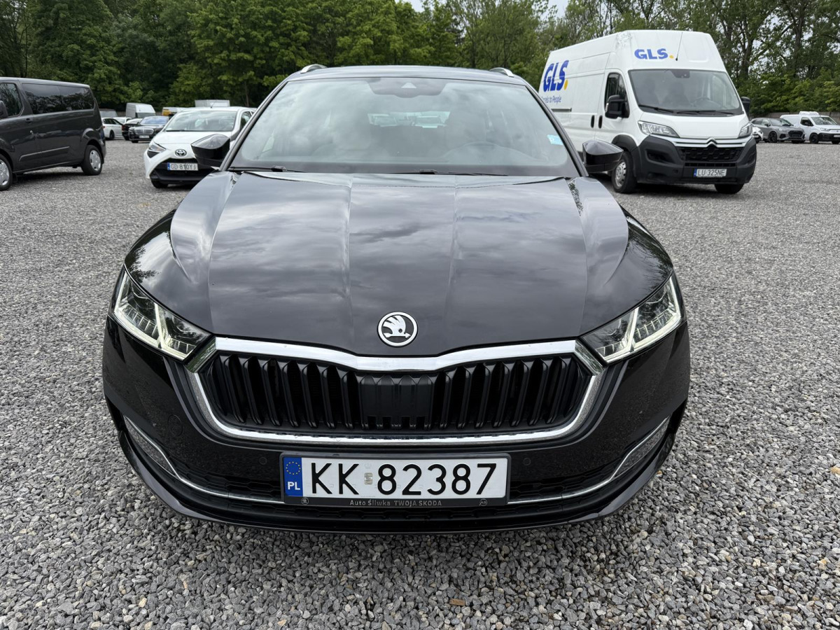 SKODA OCTAVIA IV 2.0 TDI STYL KOMBI - Coche: foto 2 SKODA OCTAVIA IV 2.0 TDI STYL KOMBI - Coche: foto 2