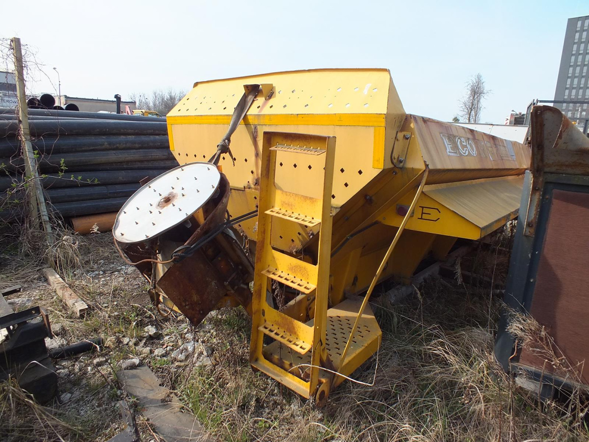 Zabudowa piaskarki ECON CMZCMCB - 2004 - 5m3 - Hydromotor - Esparcidor de sal: foto 2 Zabudowa piaskarki ECON CMZCMCB - 2004 - 5m3 - Hydromotor - Esparcidor de sal: foto 2