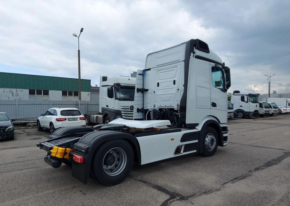 Mercedes-Benz Actros 1836 LS - Cabeza tractora: foto 4 Mercedes-Benz Actros 1836 LS - Cabeza tractora: foto 4