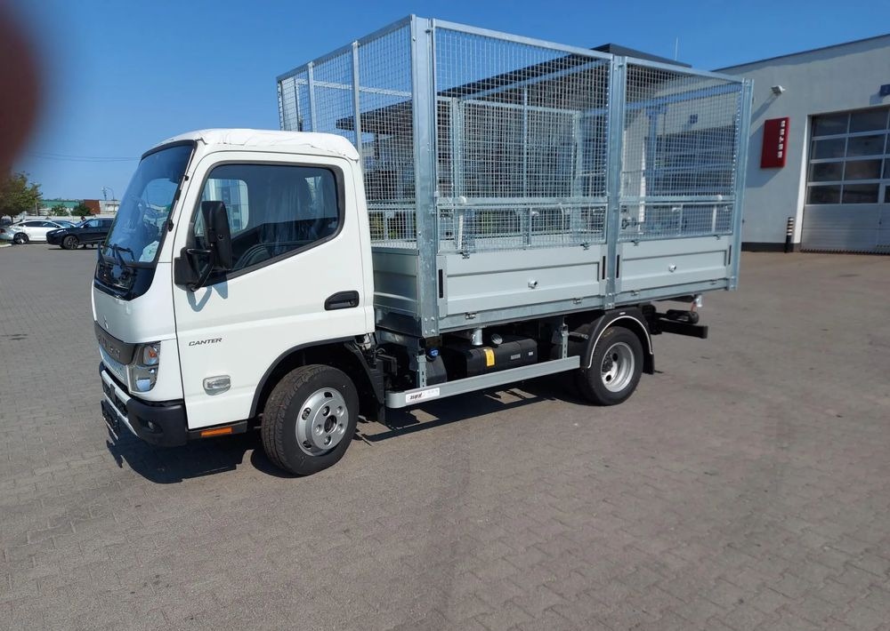 FUSO Canter 6S15 Wywrotka - Camión de basura: foto 1 FUSO Canter 6S15 Wywrotka - Camión de basura: foto 1
