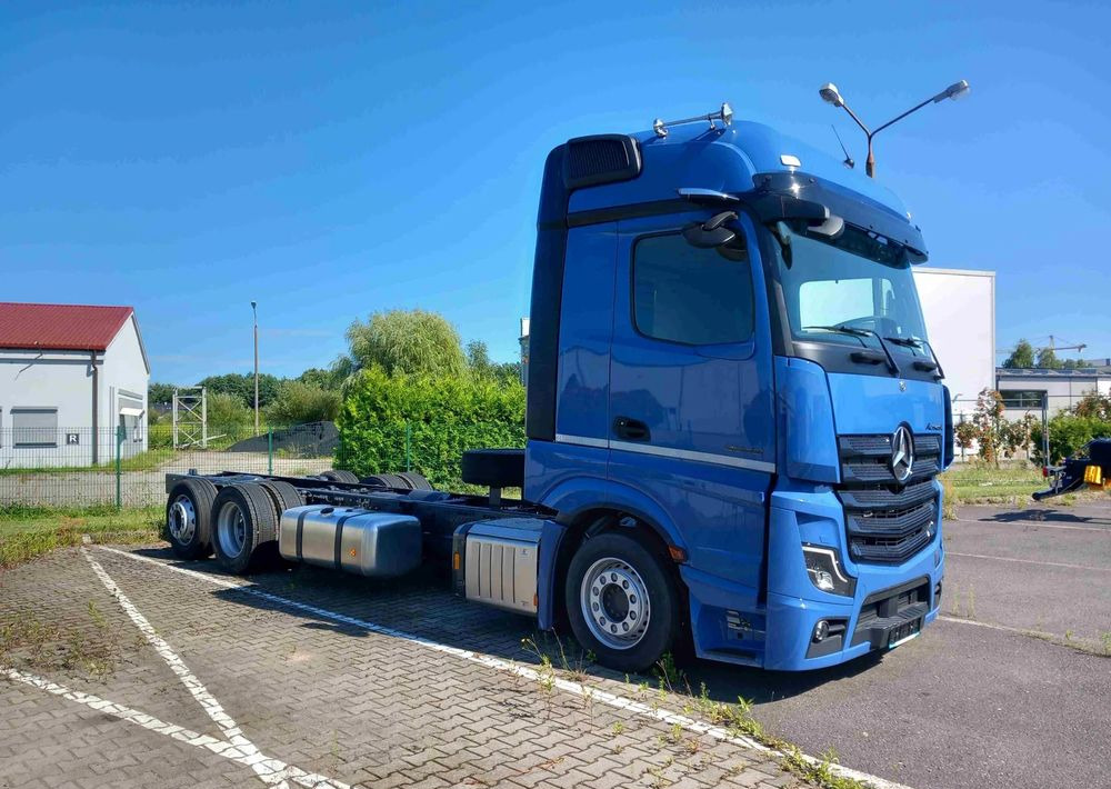 Mercedes-Benz Actros 2548 LnR - Camión chasis: foto 1 Mercedes-Benz Actros 2548 LnR - Camión chasis: foto 1