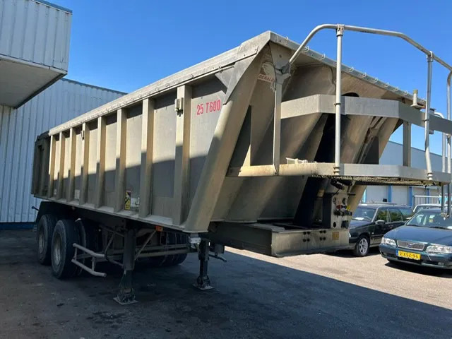 Benalu 2 Axle , 8 Tyres , Alu Tipper , Spring Suspension , Drum Brakes - Semirremolque volquete: foto 3 Benalu 2 Axle , 8 Tyres , Alu Tipper , Spring Suspension , Drum Brakes - Semirremolque volquete: foto 3