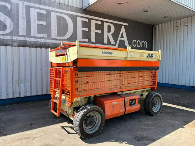 JLG M4069 , Electric Scissorlift , Missing Upper Contoller, Working NOT Tested !! - Plataforma de tijeras: foto 4 JLG M4069 , Electric Scissorlift , Missing Upper Contoller, Working NOT Tested !! - Plataforma de tijeras: foto 4