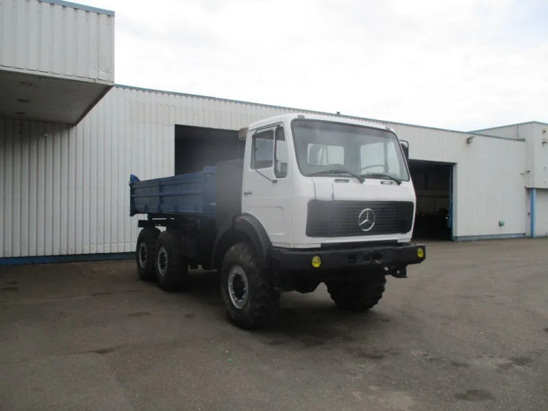 Mercedes-Benz FAP 2026 , V8 , 6X6 , ZF Manual , Spring Suspension , 3 way Tipper, Ex- - Camión volquete: foto 5 Mercedes-Benz FAP 2026 , V8 , 6X6 , ZF Manual , Spring Suspension , 3 way Tipper, Ex- - Camión volquete: foto 5