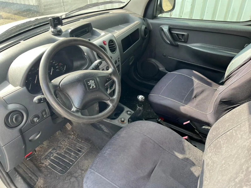 Furgoneta pequeña Peugeot Partner 1.9 D , Airco , Belgium Regestration: foto 13 Furgoneta pequeña Peugeot Partner 1.9 D , Airco , Belgium Regestration: foto 13