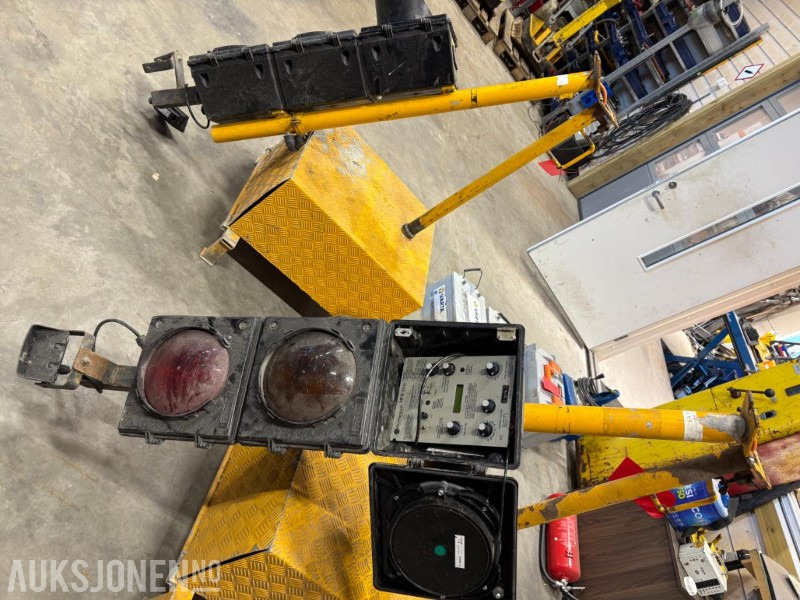 1 sett trafikklys - Equipo de construcción: foto 4 1 sett trafikklys - Equipo de construcción: foto 4