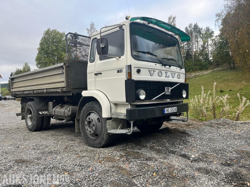 1983 Volvo F 614-4X2 TIPPBIL 143.000km MANGELLAPP - Camión volquete: foto 1 1983 Volvo F 614-4X2 TIPPBIL 143.000km MANGELLAPP - Camión volquete: foto 1