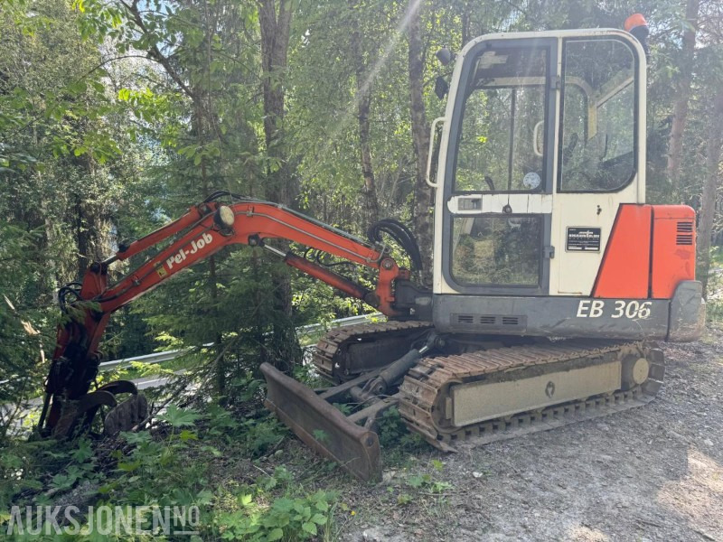 1996 PEL-JOB EB 306 gravemaskin med Graveskuffe HYDRAULISK KLYPE STÅLBELTER - Miniexcavadora: foto 4 1996 PEL-JOB EB 306 gravemaskin med Graveskuffe HYDRAULISK KLYPE STÅLBELTER - Miniexcavadora: foto 4