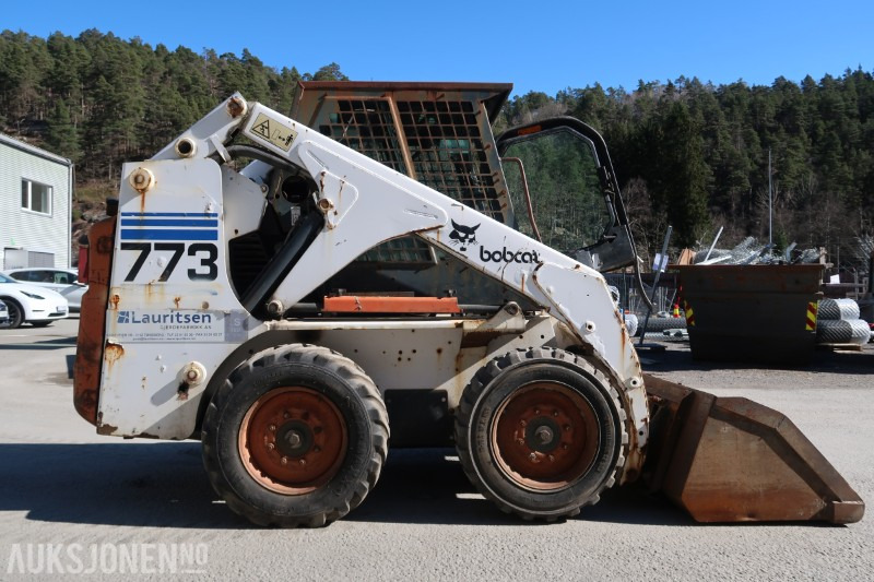 1997 Bobcat 773 Kompaktlaster / Mye utstyr / 1925 timer - Minicargadora: foto 4 1997 Bobcat 773 Kompaktlaster / Mye utstyr / 1925 timer - Minicargadora: foto 4
