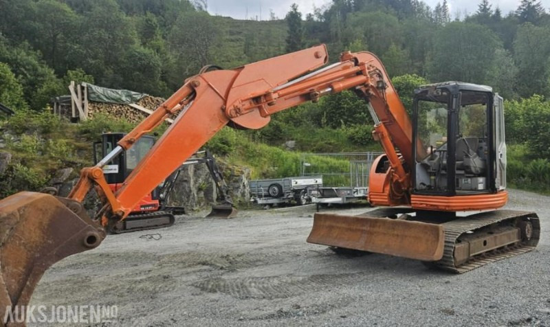 1998 Hitachi Ex 75ur MVA FRI - Excavadora: foto 2 1998 Hitachi Ex 75ur MVA FRI - Excavadora: foto 2