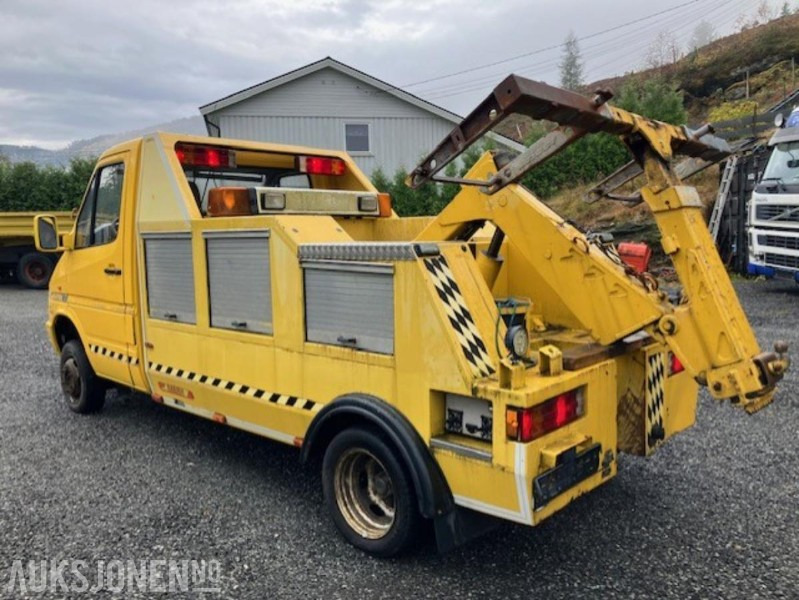 1999 Mercedes-Benz Sprinter 412 4x4 Redningsbil med briller og vinsj - Camión de bomberos: foto 5 1999 Mercedes-Benz Sprinter 412 4x4 Redningsbil med briller og vinsj - Camión de bomberos: foto 5