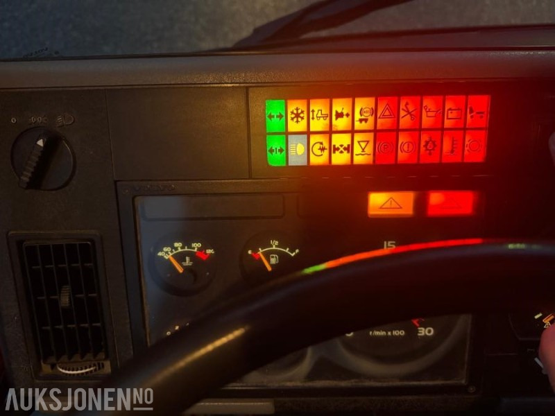 Camión grúa 2000 Volvo FL611 med kran og plan KUN 98.766km EU OK TIL 09.12.2026: foto 17