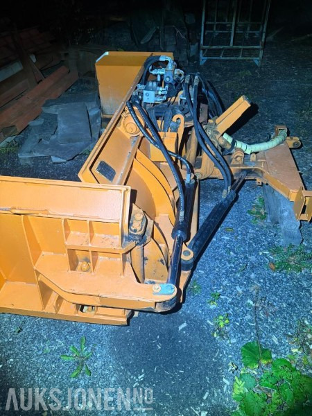 2004 Andre tellefsdal 4300 U-plog - Equipo de construcción: foto 1 2004 Andre tellefsdal 4300 U-plog - Equipo de construcción: foto 1