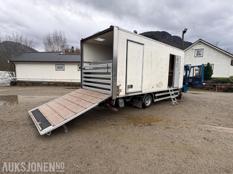 2004 Iveco Eurocargo hestebil - Camión transporte de ganado: foto 3 2004 Iveco Eurocargo hestebil - Camión transporte de ganado: foto 3