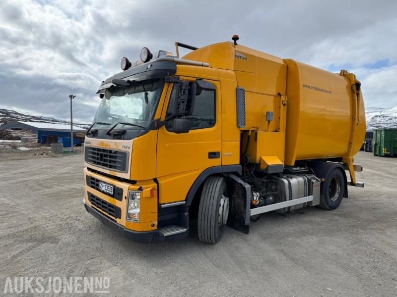 2004 Volvo FM-9 4X2 Komprimator - Sidelaster - 247983KM - Camión de basura: foto 1 2004 Volvo FM-9 4X2 Komprimator - Sidelaster - 247983KM - Camión de basura: foto 1