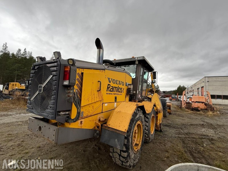 2004 Volvo G746B AWD veghøvel - Equipo de construcción: foto 5 2004 Volvo G746B AWD veghøvel - Equipo de construcción: foto 5