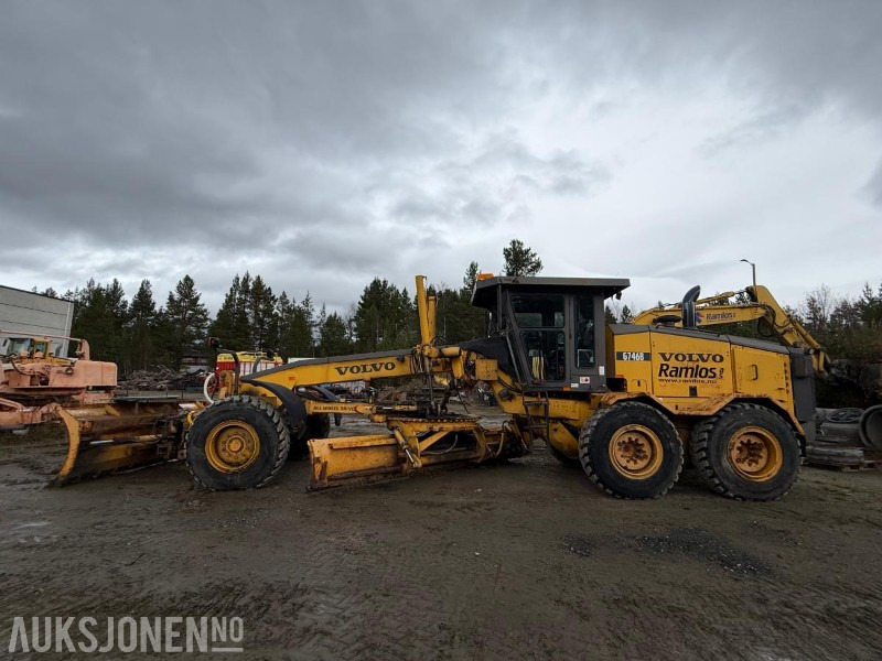 2004 Volvo G746B AWD veghøvel - Equipo de construcción: foto 2 2004 Volvo G746B AWD veghøvel - Equipo de construcción: foto 2