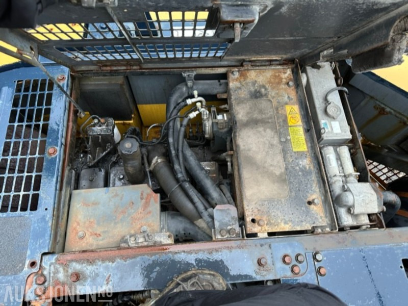 Excavadora 2005 Komatsu PC228USLC-3K gravemaskin // graveskuffe // opplegg til rotortilt: foto 38