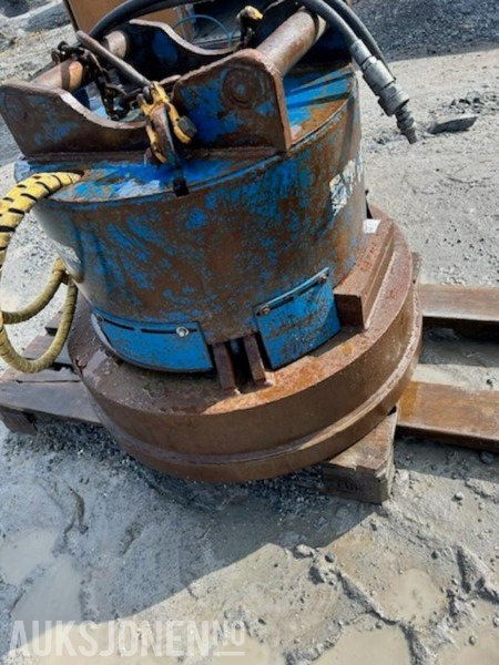2006 DYNASET hydraulisk Magnet generator - S60 - Equipo de construcción: foto 3 2006 DYNASET hydraulisk Magnet generator - S60 - Equipo de construcción: foto 3