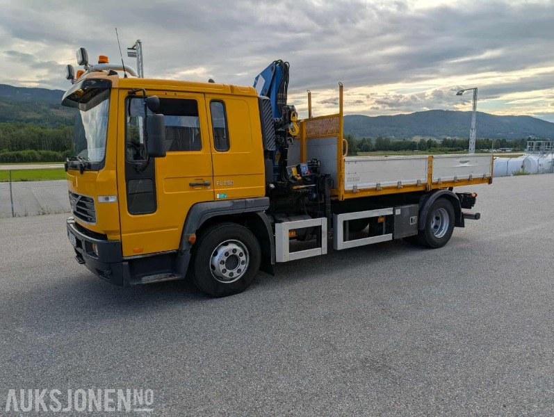 2006 Volvo FL6 med HMF 683 K2 KRAN EU OK 07.2026 - Camión grúa: foto 2 2006 Volvo FL6 med HMF 683 K2 KRAN EU OK 07.2026 - Camión grúa: foto 2