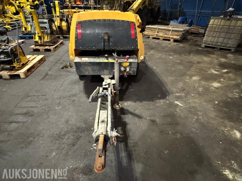 2011 Kaeser M 50 tilhengermontert kompressor - Equipo de construcción: foto 2 2011 Kaeser M 50 tilhengermontert kompressor - Equipo de construcción: foto 2