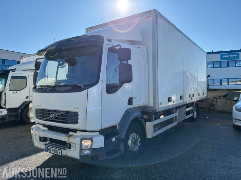 2012 Volvo FL-290 Skapbil med sideåpning. Bakløft. Zepro baklem. - Camión caja cerrada: foto 1 2012 Volvo FL-290 Skapbil med sideåpning. Bakløft. Zepro baklem. - Camión caja cerrada: foto 1