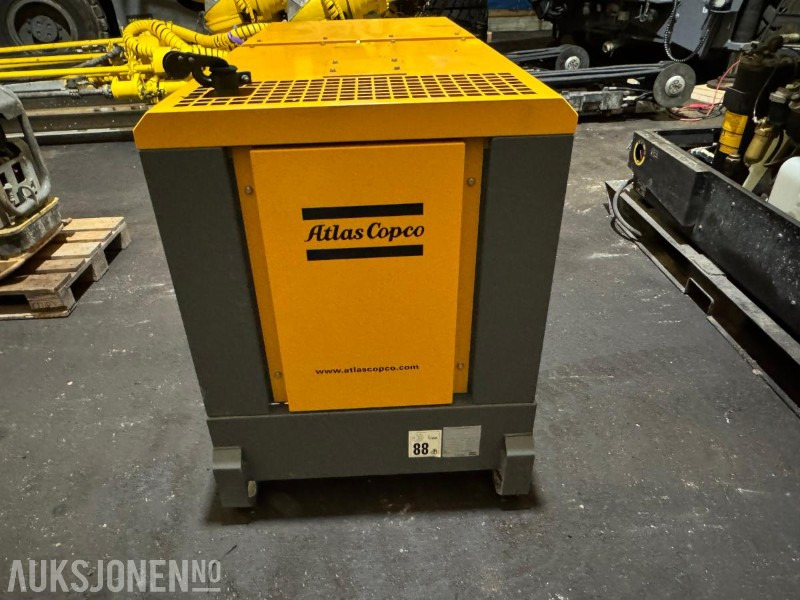 2013 Atlas Copco QAS 20 strømaggregat / 20KVA - Equipo de construcción: foto 4 2013 Atlas Copco QAS 20 strømaggregat / 20KVA - Equipo de construcción: foto 4