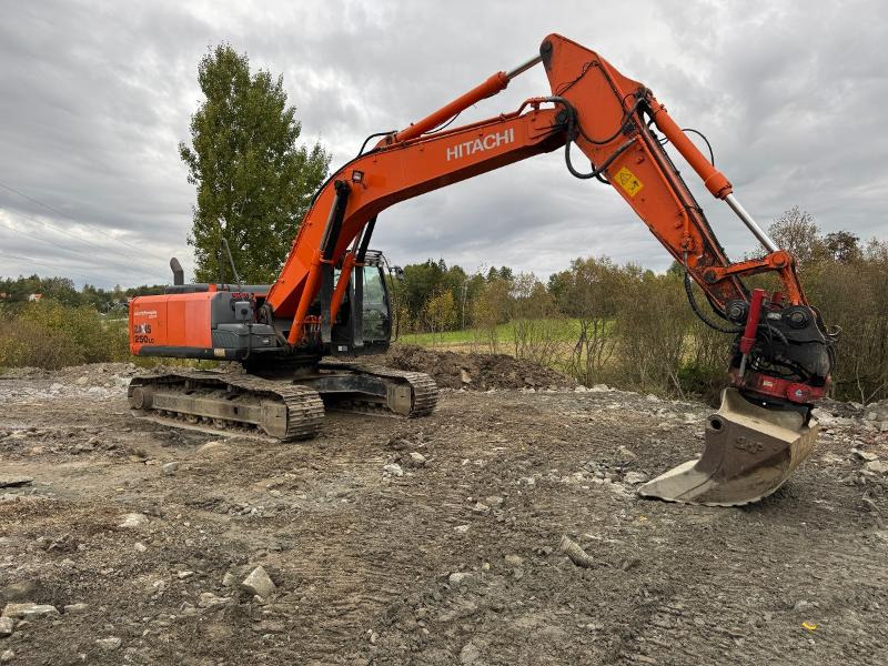 2013 Hitachi ZX250LC-5B,Servicehistorikk, Indexator tiltrotator,sorterings-/rivningsklype,pigghammer, 3 skuffer - Excavadora: foto 3 2013 Hitachi ZX250LC-5B,Servicehistorikk, Indexator tiltrotator,sorterings-/rivningsklype,pigghammer, 3 skuffer - Excavadora: foto 3