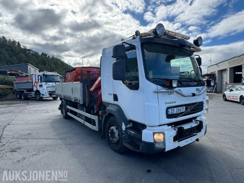 2013 Volvo FL-260 Kranbil - Palfinger - 3 Veis tipp - 277061KM - Camión grúa: foto 4 2013 Volvo FL-260 Kranbil - Palfinger - 3 Veis tipp - 277061KM - Camión grúa: foto 4