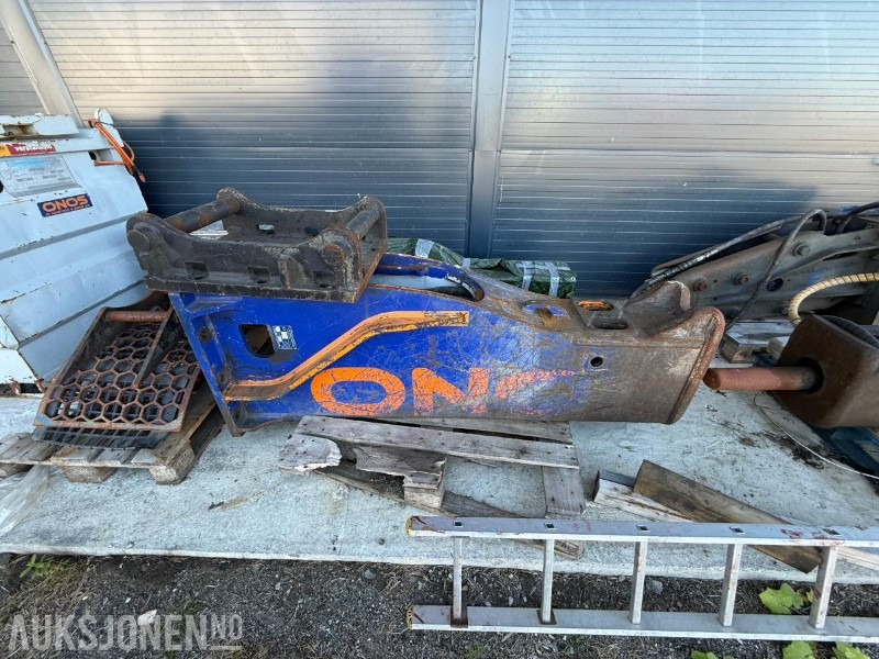 2014 Furukawa FXJ-375 dele-hammer - Equipo de construcción: foto 1 2014 Furukawa FXJ-375 dele-hammer - Equipo de construcción: foto 1