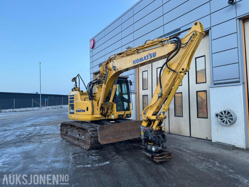 2014 Komatsu PC 138 US Gravemaskin med Oilquick og tiltrotator - Excavadora: foto 2 2014 Komatsu PC 138 US Gravemaskin med Oilquick og tiltrotator - Excavadora: foto 2