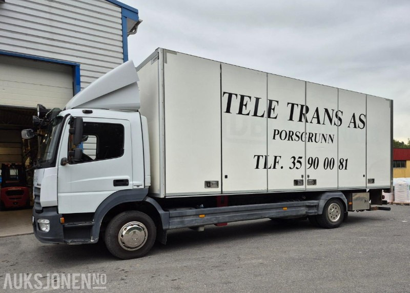 2014 Mercedes-Benz ATEGO Skapbil - Sideåpning NY EU. - Camión caja cerrada: foto 1 2014 Mercedes-Benz ATEGO Skapbil - Sideåpning NY EU. - Camión caja cerrada: foto 1