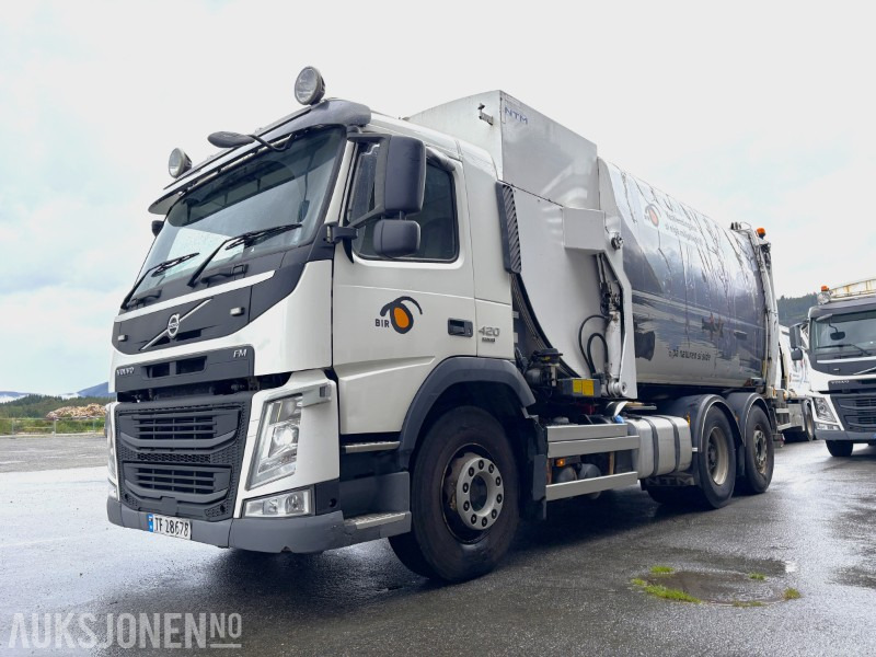 2014 Volvo FM420 EURO 6 sidelaster / komprimatorbil / renovasjonsbil - leveres med ny EU godkjenning - Camión de basura: foto 1 2014 Volvo FM420 EURO 6 sidelaster / komprimatorbil / renovasjonsbil - leveres med ny EU godkjenning - Camión de basura: foto 1