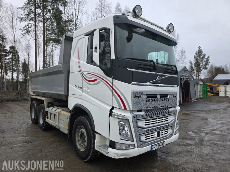 2015 Volvo FH 6X4 tippbil 6X4 EURO 6 - Camión volquete: foto 3 2015 Volvo FH 6X4 tippbil 6X4 EURO 6 - Camión volquete: foto 3