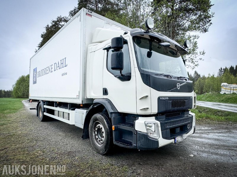 2016 Volvo FE - 320 - Distribusjons lastebil med bakløft - Gått kun 264.000 km - Camión caja cerrada: foto 3 2016 Volvo FE - 320 - Distribusjons lastebil med bakløft - Gått kun 264.000 km - Camión caja cerrada: foto 3