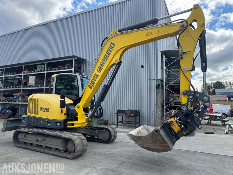 2016 Wacker Neuson ET 90 GRAVEMASKIN MED ROTOTILT, SENTRALSMØRING OG 3 SKUFFER - Excavadora: foto 5 2016 Wacker Neuson ET 90 GRAVEMASKIN MED ROTOTILT, SENTRALSMØRING OG 3 SKUFFER - Excavadora: foto 5