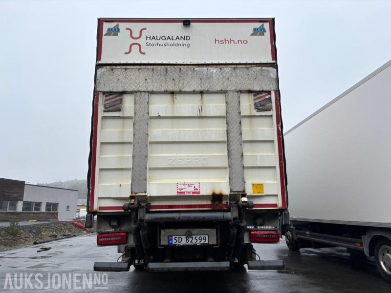 2017 DAF CF 440 6x2 FAN kjøle/frys skapbil. Supra1250 kjøl. 21paller. - Camión caja cerrada: foto 4 2017 DAF CF 440 6x2 FAN kjøle/frys skapbil. Supra1250 kjøl. 21paller. - Camión caja cerrada: foto 4