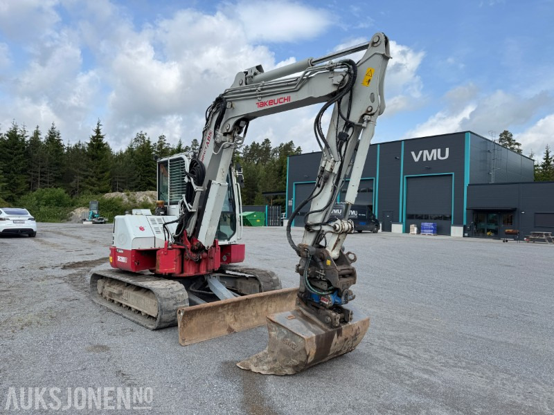 2018 Takeuchi TB280FR – 8,5-tonns gravemaskin med Side-to-Side Boom, tilt, sentralsmøring og 2 skuffer - Excavadora: foto 4 2018 Takeuchi TB280FR – 8,5-tonns gravemaskin med Side-to-Side Boom, tilt, sentralsmøring og 2 skuffer - Excavadora: foto 4