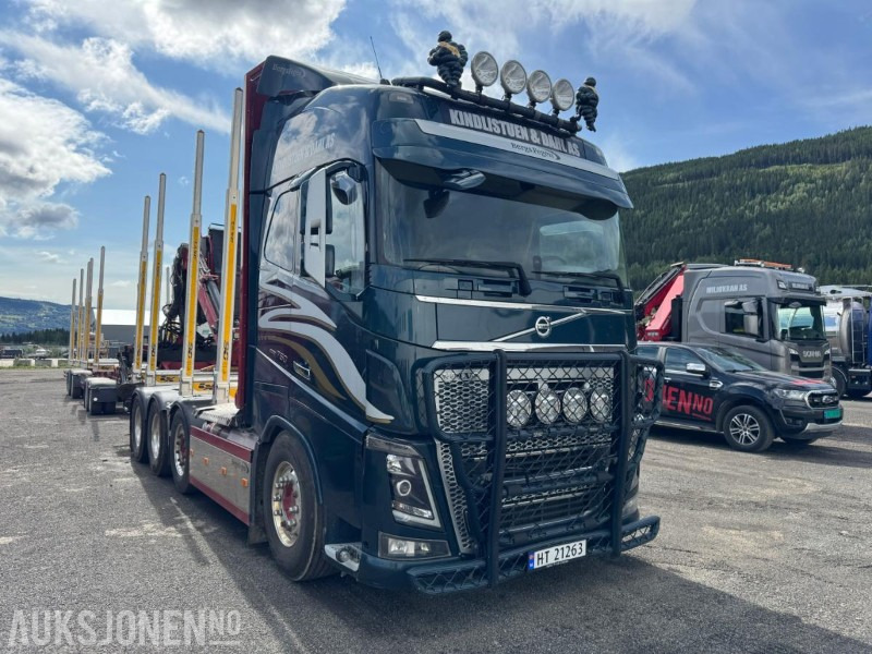 2018 Volvo FH16 8X4 Euro6 komplett tømmerbil med kran og henger. - Camión forestal: foto 3 2018 Volvo FH16 8X4 Euro6 komplett tømmerbil med kran og henger. - Camión forestal: foto 3