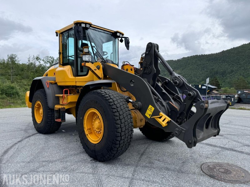 2018 Volvo L90H Hjullaster - Sentralsmøring - Hydraulisk redskapslås - Tilleggshydraulikk - Sertifiseres før salg - Cargadora de ruedas: foto 3 2018 Volvo L90H Hjullaster - Sentralsmøring - Hydraulisk redskapslås - Tilleggshydraulikk - Sertifiseres før salg - Cargadora de ruedas: foto 3