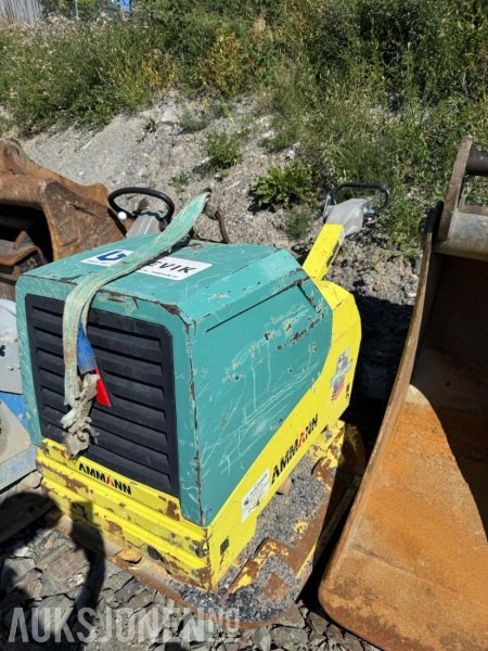 2019 AMMANN APH 110-95 vibroplate / 830kg - Rodillo: foto 1 2019 AMMANN APH 110-95 vibroplate / 830kg - Rodillo: foto 1