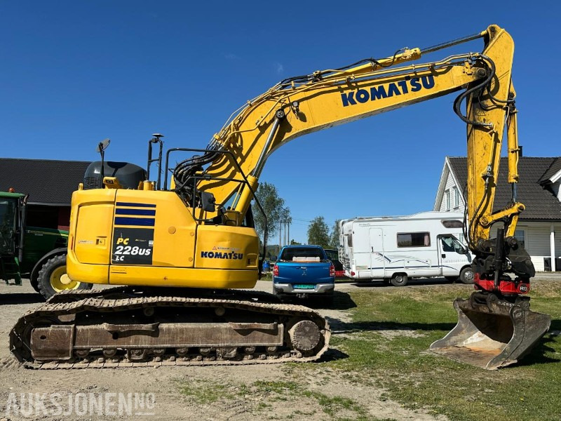 2019 Komatsu PC228USLC-11 - Gravemaskin - Tiltrotator R8 - Topcon GPS - 2skuffer - Sentralsmøring - 4467timer - Excavadora: foto 5 2019 Komatsu PC228USLC-11 - Gravemaskin - Tiltrotator R8 - Topcon GPS - 2skuffer - Sentralsmøring - 4467timer - Excavadora: foto 5