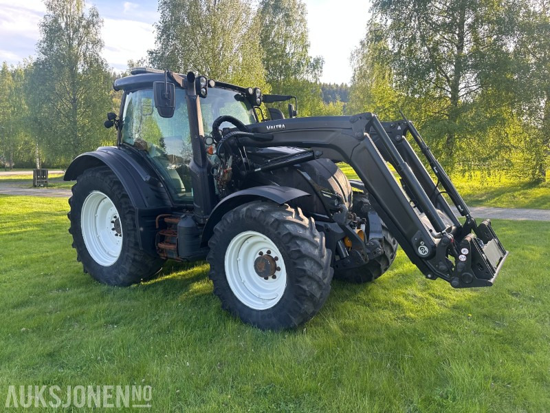 2019 Valtra N174 med frontlaster og mye utstyr - Tractor: foto 2 2019 Valtra N174 med frontlaster og mye utstyr - Tractor: foto 2