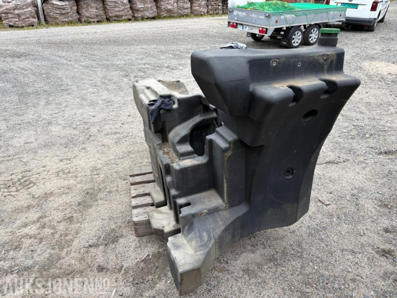 2020 Dieseltank til John Deere 6215 - Tractor: foto 2 2020 Dieseltank til John Deere 6215 - Tractor: foto 2