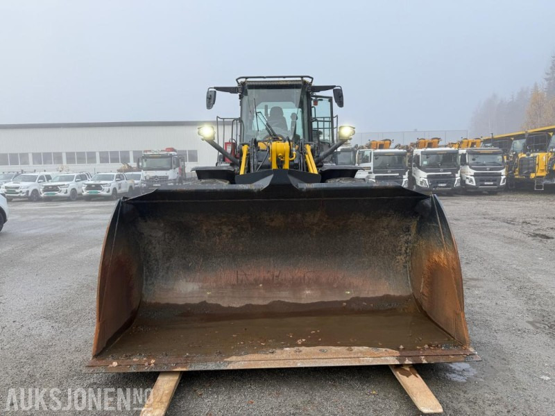 2022 Komatsu WA380-8E0 hjullaster – 2 150,9 timer, Hydr. pallegaffel og skuffe - Cargadora de ruedas: foto 3 2022 Komatsu WA380-8E0 hjullaster – 2 150,9 timer, Hydr. pallegaffel og skuffe - Cargadora de ruedas: foto 3