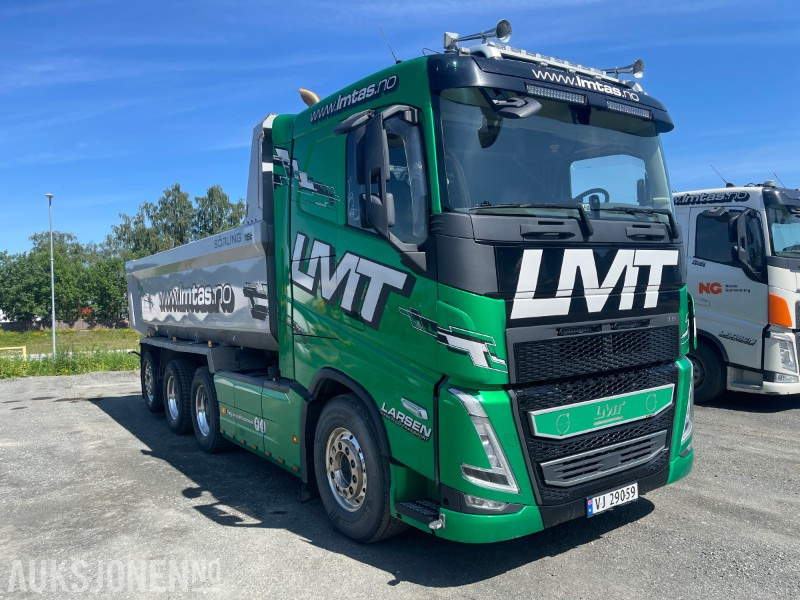2022 Volvo FH 540 8X4 Tippbil, Tridem luftfjæring og hydraulisk styrt løpeaksel med single hjul - Camión volquete: foto 2 2022 Volvo FH 540 8X4 Tippbil, Tridem luftfjæring og hydraulisk styrt løpeaksel med single hjul - Camión volquete: foto 2