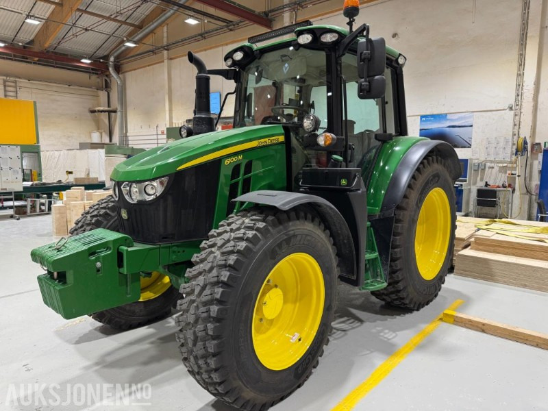 2023 John Deere 6100M TRAKTOR MED 2 SETT HJUL, KUN 1543 TIMER - Tractor: foto 1 2023 John Deere 6100M TRAKTOR MED 2 SETT HJUL, KUN 1543 TIMER - Tractor: foto 1