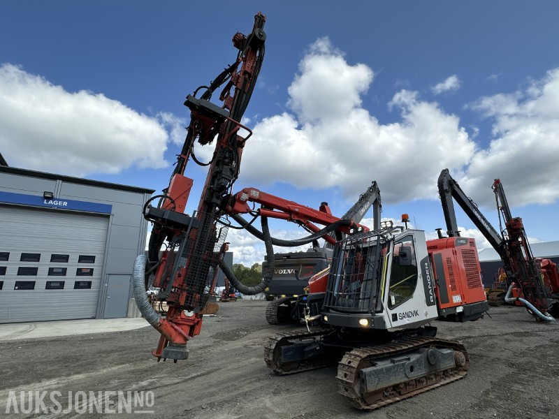 2023 Sandvik Ranger DX800 (2023) – Med GPS L5 Carlson DrillGrade - Perforadora: foto 1 2023 Sandvik Ranger DX800 (2023) – Med GPS L5 Carlson DrillGrade - Perforadora: foto 1